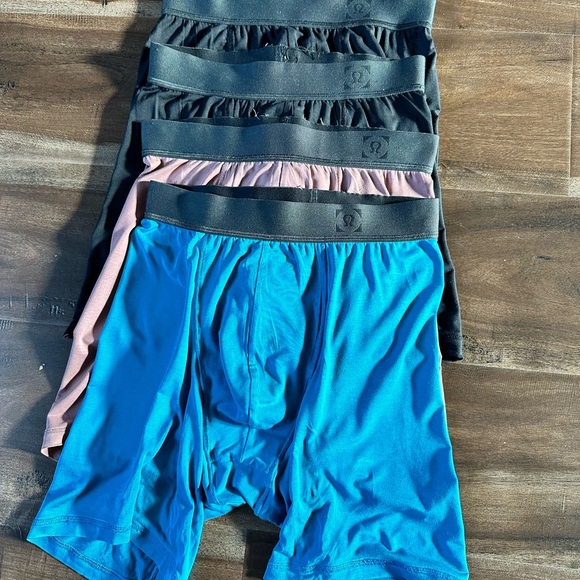 Bundle 4 Lululemon Men Size S - XS - Picture 2 of 3